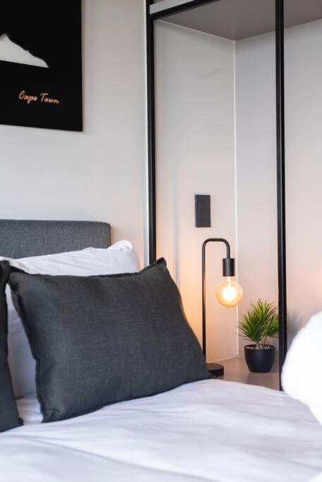 Apartment Classy Boasting Breathtaking Views Cape Town